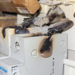 Spalone połączenie elektryczne