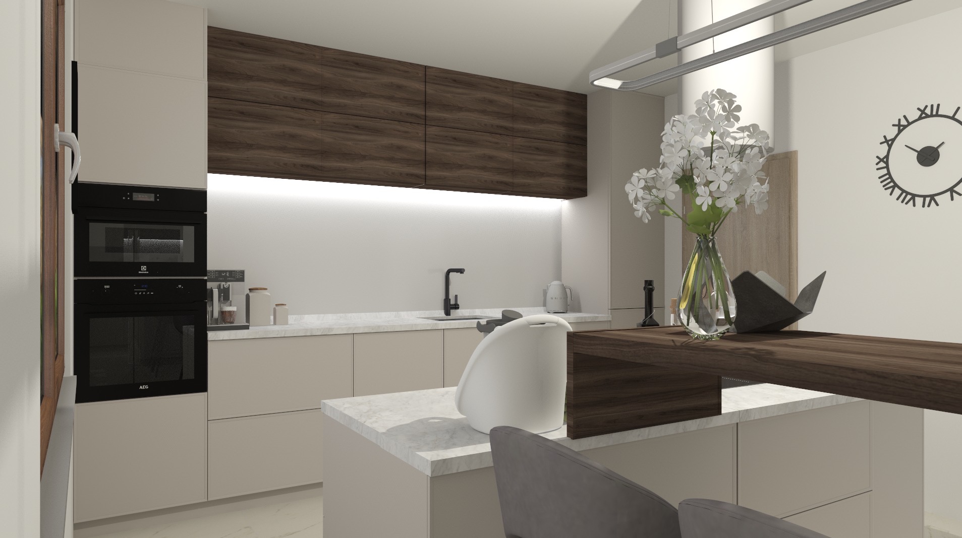 Nowoczesna kuchnia z drewnianymi szafkami, białym blatem i wbudowanym sprzętem AGD. Na blacie wazon z białymi kwiatami i dekoracyjna misa. Minimalistyczny zegar na ścianie.