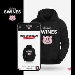 MRDM BŁAŻEJ DRÓŻDŻ - Mockup strony internetowej prezentującej czarną bluzę z kapturem z logo Divine Swines na ekranie smartfona, obok rzeczywista bluza z tym samym nadrukiem.