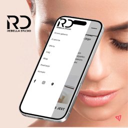 MRDM BŁAŻEJ DRÓŻDŻ - Ekran smartfona prezentujący responsywną stronę internetową z menu nawigacyjnym i logo 'Rebella Studio' na tle twarzy kobiety.