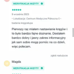 Zrzut ekranu z opiniami o fizjoterapeucie Emilu Jabłońskim. Widoczne oceny i komentarze klientów dotyczące nastawiania kręgów i konsultacji fizjoterapeutycznych.