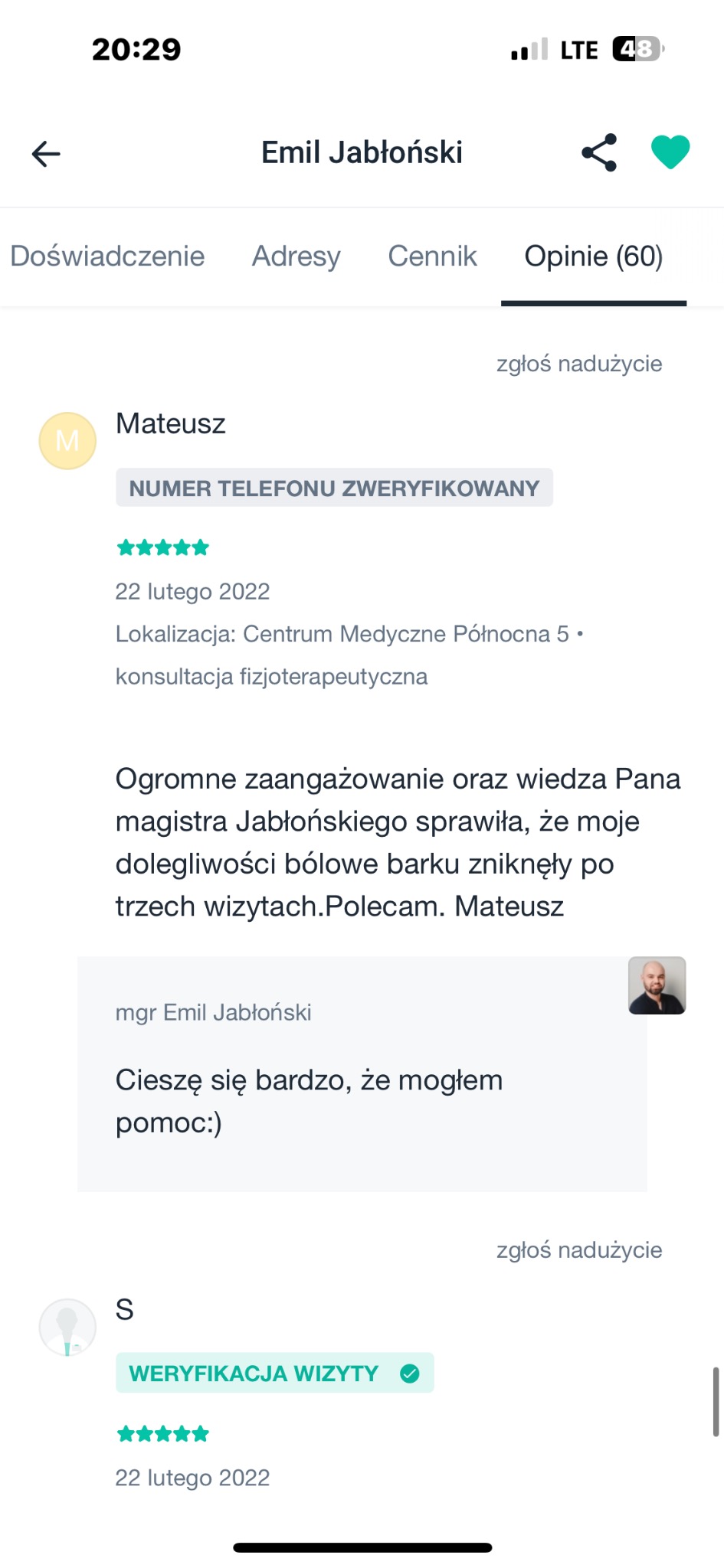 Opinia klienta o konsultacji fizjoterapeutycznej, potwierdzająca skuteczność terapii i zaangażowanie specjalisty w redukcję bólu barku po trzech wizytach.