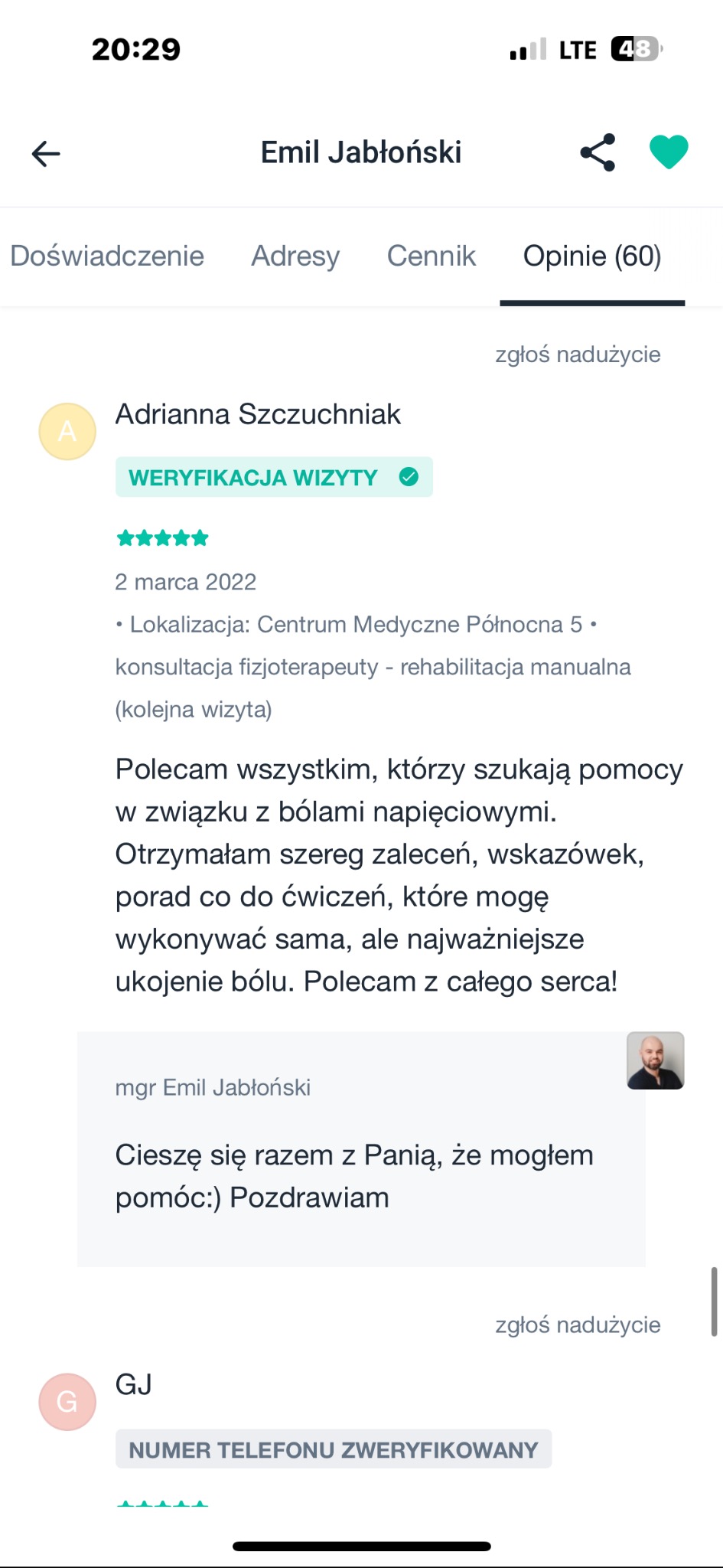 Zrzut ekranu z pozytywną opinią pacjentki Adrianny Szczuchniak o fizjoterapeucie Emilu Jabłońskim, dotyczącą konsultacji i rehabilitacji manualnej.