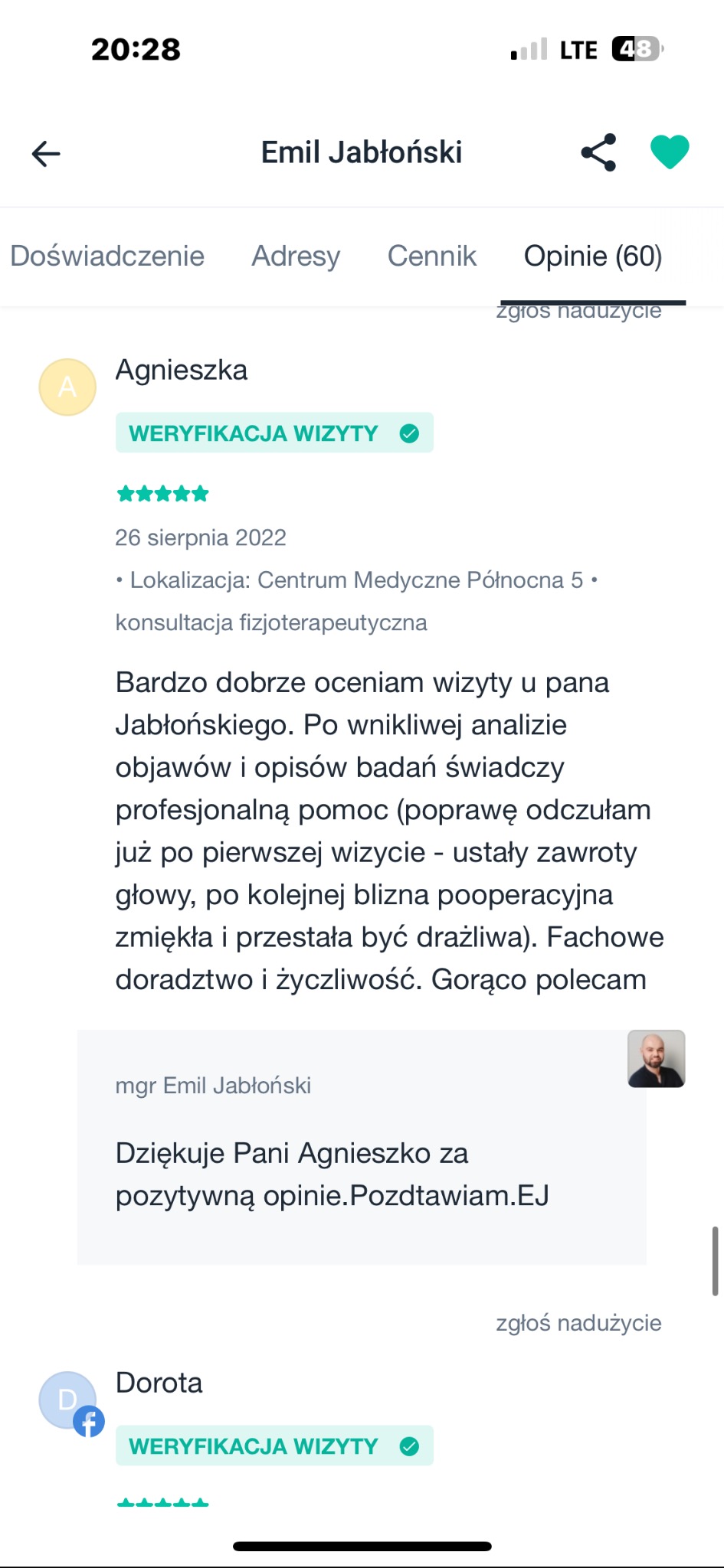 Opinie klientów o fizjoterapeucie Emilu Jabłońskim, z widocznymi ocenami i pozytywnymi komentarzami dotyczącymi skuteczności terapii i poprawy stanu zdrowia.