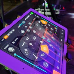 ADAM WARAS AGENCJA MUZYCZNA 