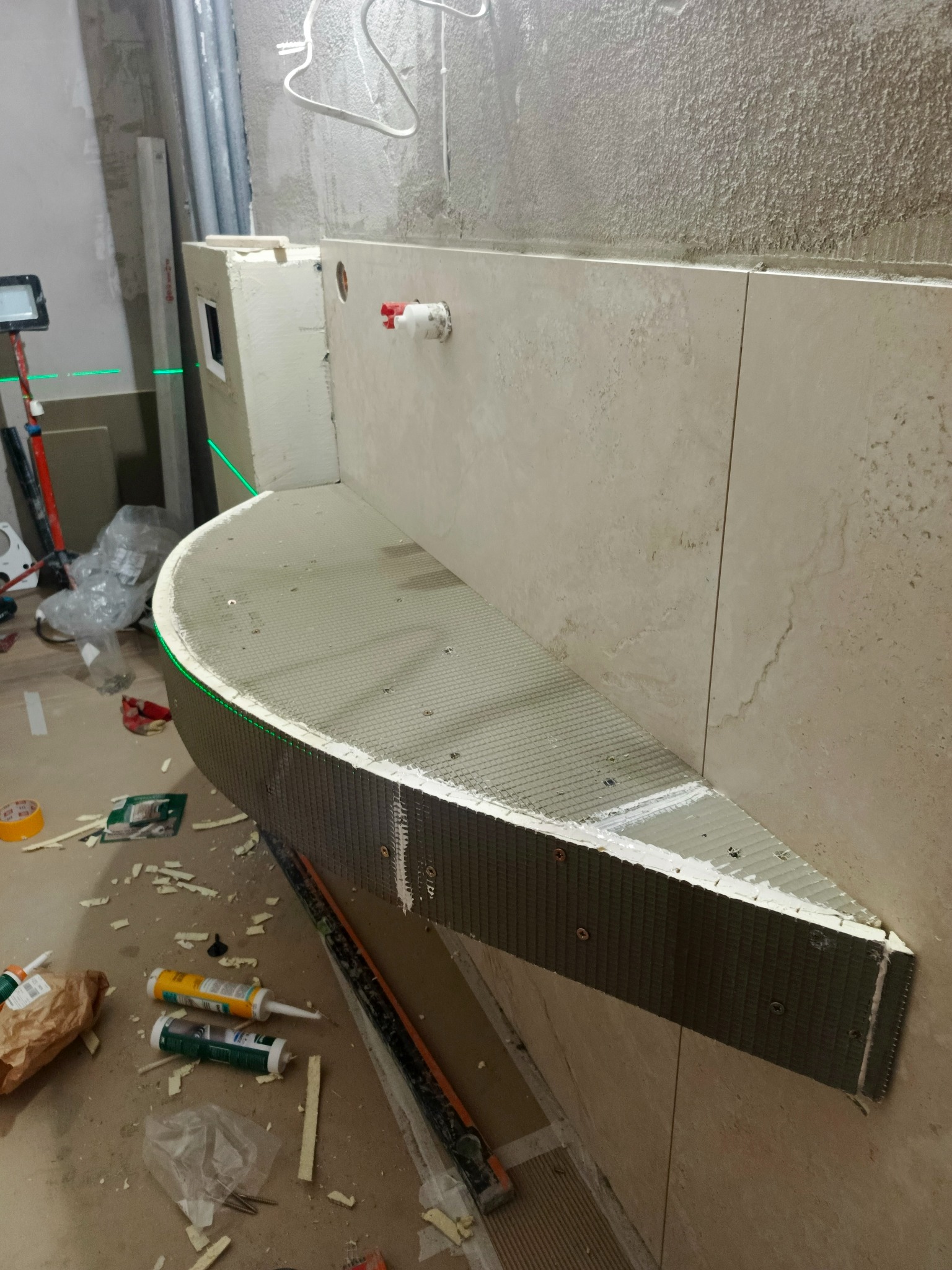 Zabudowa półki pod umywalkę plytą budowlaną