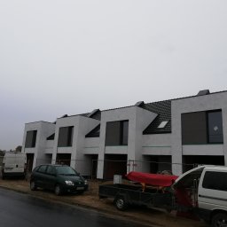 A4H SPÓŁKA Z OGRANICZONĄ ODPOWIEDZIALNOŚCIĄ - Obiekty Ostrów Wlkp. Zabudowa szeregowa 7 szt