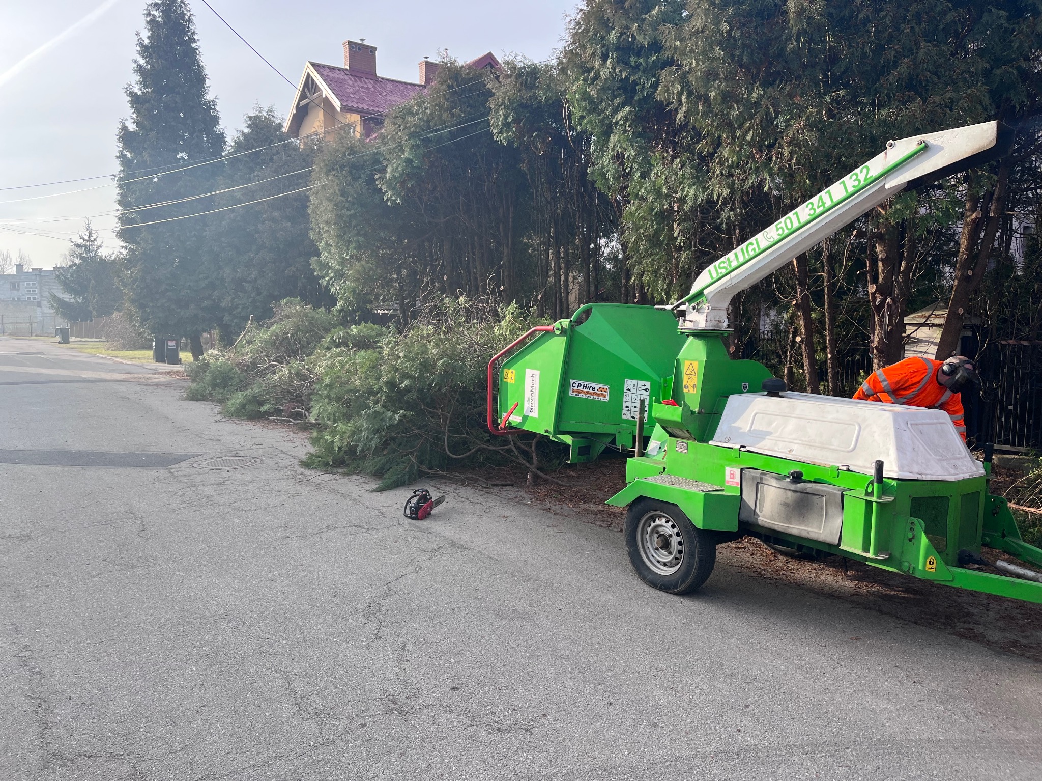 Zrębkowanie gałęzi wraz z utylizacja