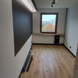 Układanie paneli Łomża 2