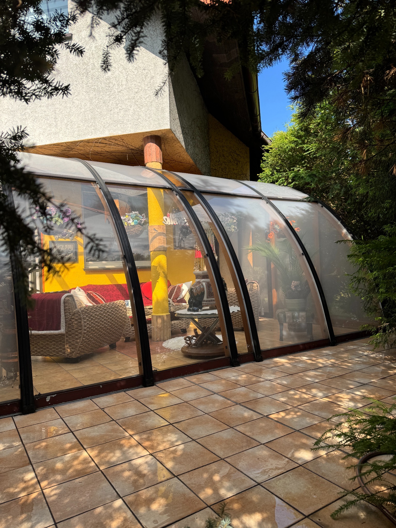 Mycie ogrodu zimowego.