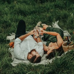 Sesja dla pary w plenerze