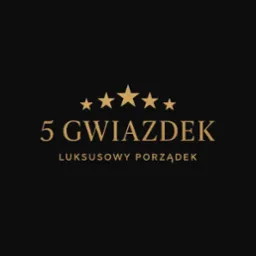 Eleganckie logo: pięć złotych gwiazdek i napis '5 Gwiazdek Luksusowy Porządek' na czarnym tle, sugerujące wysoką jakość usług porządkowych.