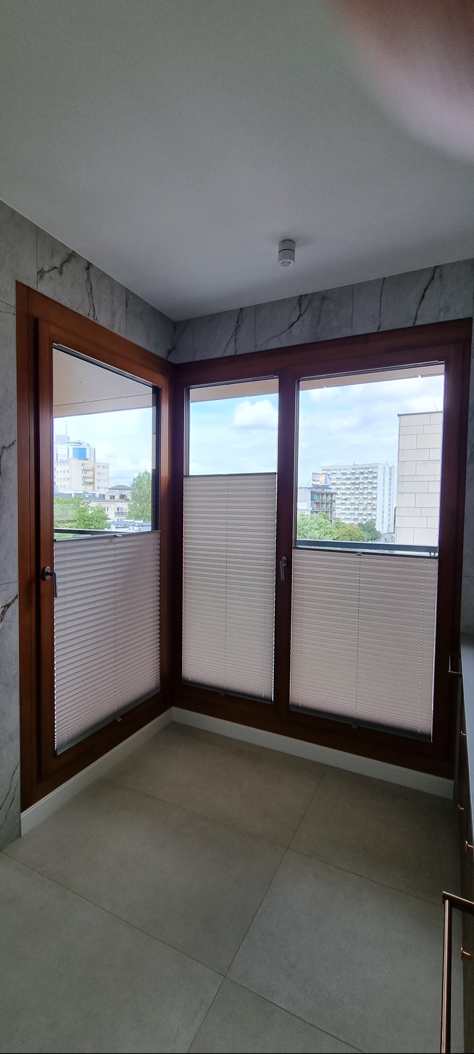 Plisy - materiał półprzepuszczalny