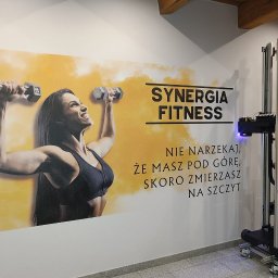 Trwałość druku przynajmniej 10 lat. Czysto, bez oklejania, malowania, gotowe w kilka godzin.