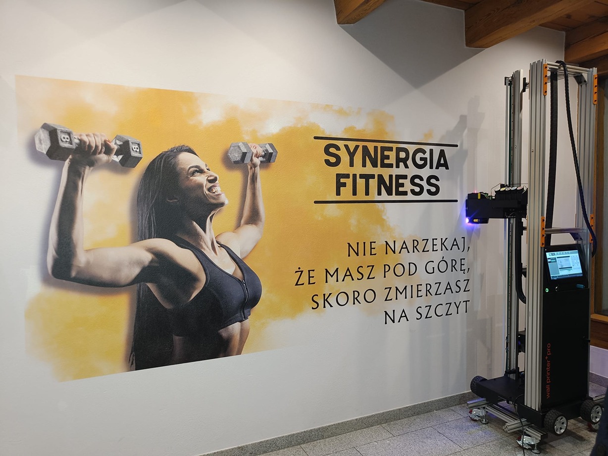 Trwałość druku przynajmniej 10 lat. Czysto, bez oklejania, malowania, gotowe w kilka godzin.