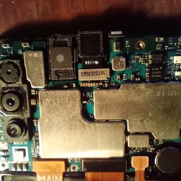 Wymiana wyświetlaczy baterii w telefonach komórkowych 