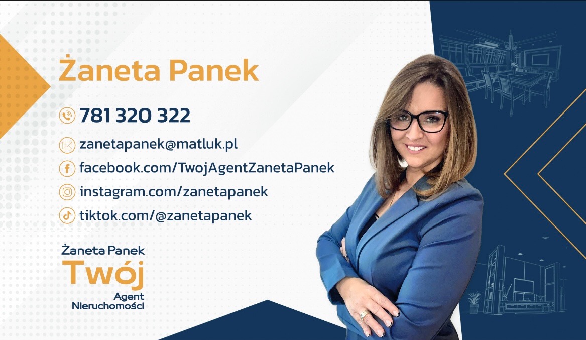 Portret uśmiechniętej agentki nieruchomości Żanety Panek w niebieskim żakiecie, z danymi kontaktowymi i logo na graficznym tle z rysunkami wnętrz.