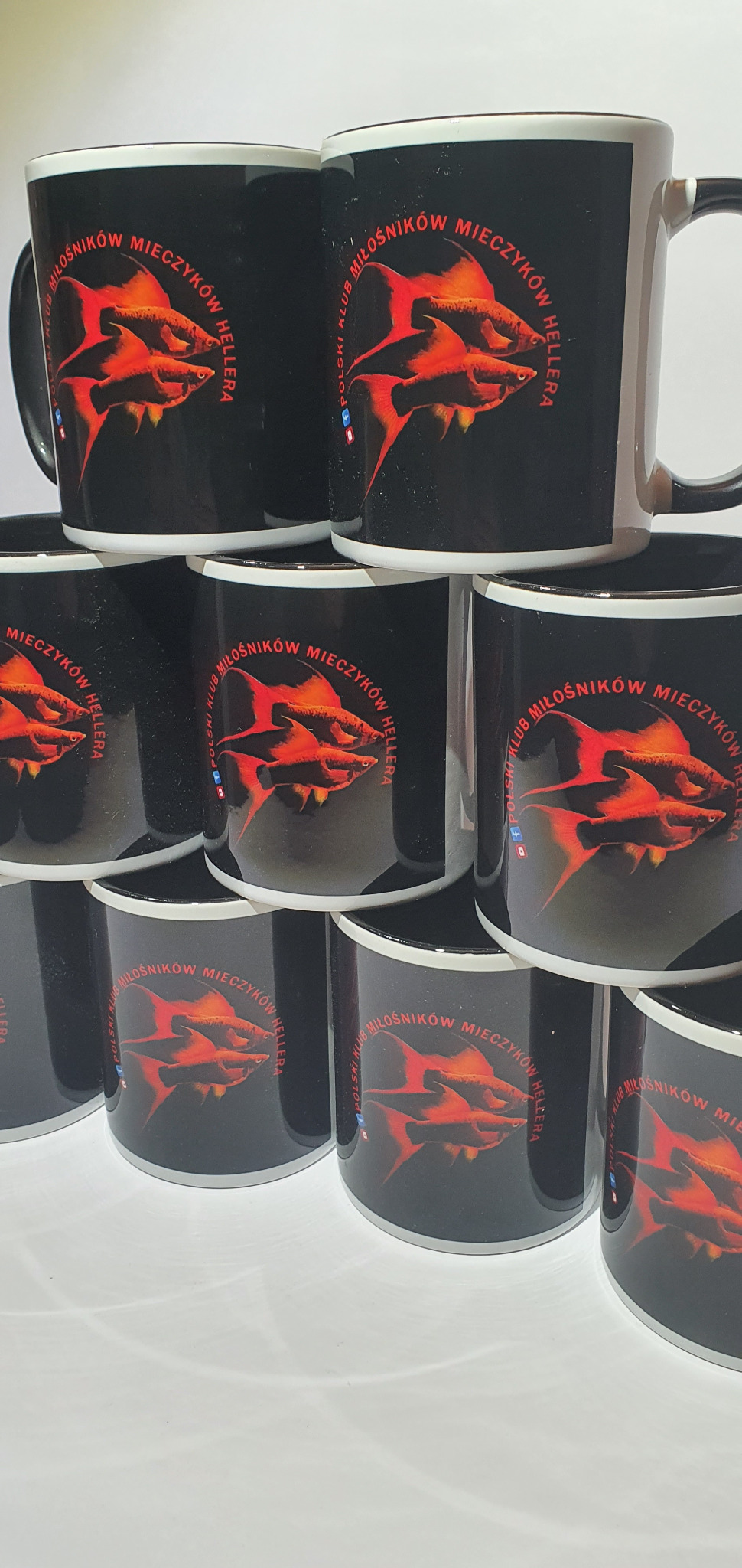 Nowoczesny druk w pełnym kolorze, trwały nadruk i estetyczne wykonanie. Pokaż swoją markę z najlepszej strony