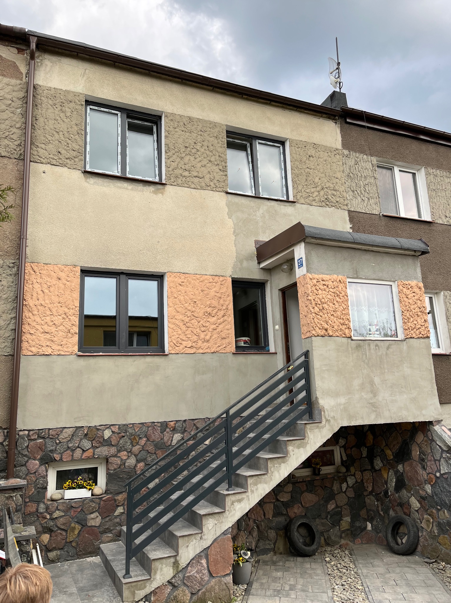 Kompleksowa usługa w ramach programu czyste powietrze. Zdjęcie przed realizacją zadania.