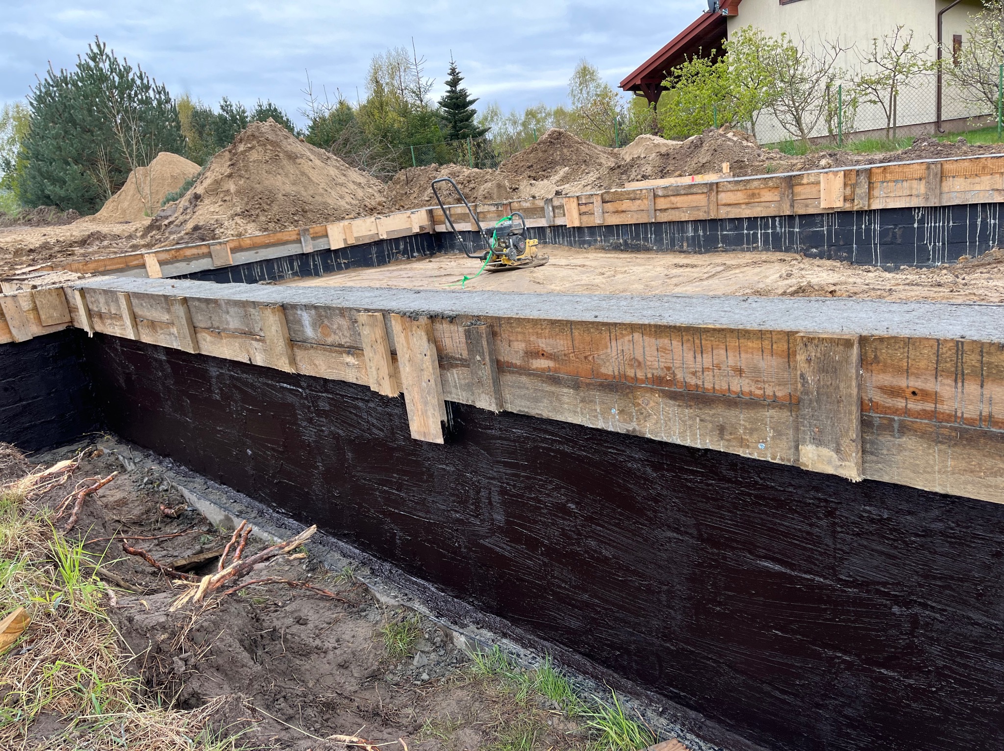 Wykonanie ław fundamentowych