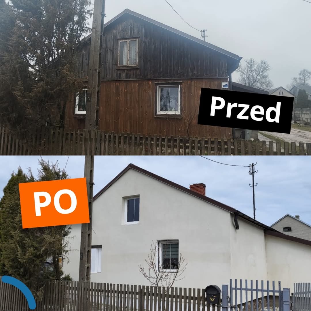 Dom przed i po renowacji: ciemne drewno vs. biały tynk. Widoczne zmiany w kolorystyce elewacji i ogrodzeniu. Ujęcie z zewnątrz, prezentujące metamorfozę budynku.