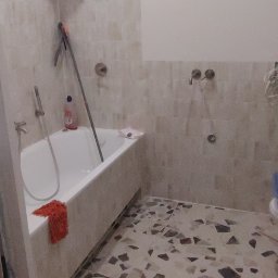 Łazienki usługa w komplecie włącznie z instalacjami 