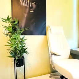 Manicure i pedicure Łódź 2