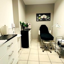 Manicure i pedicure Łódź 3