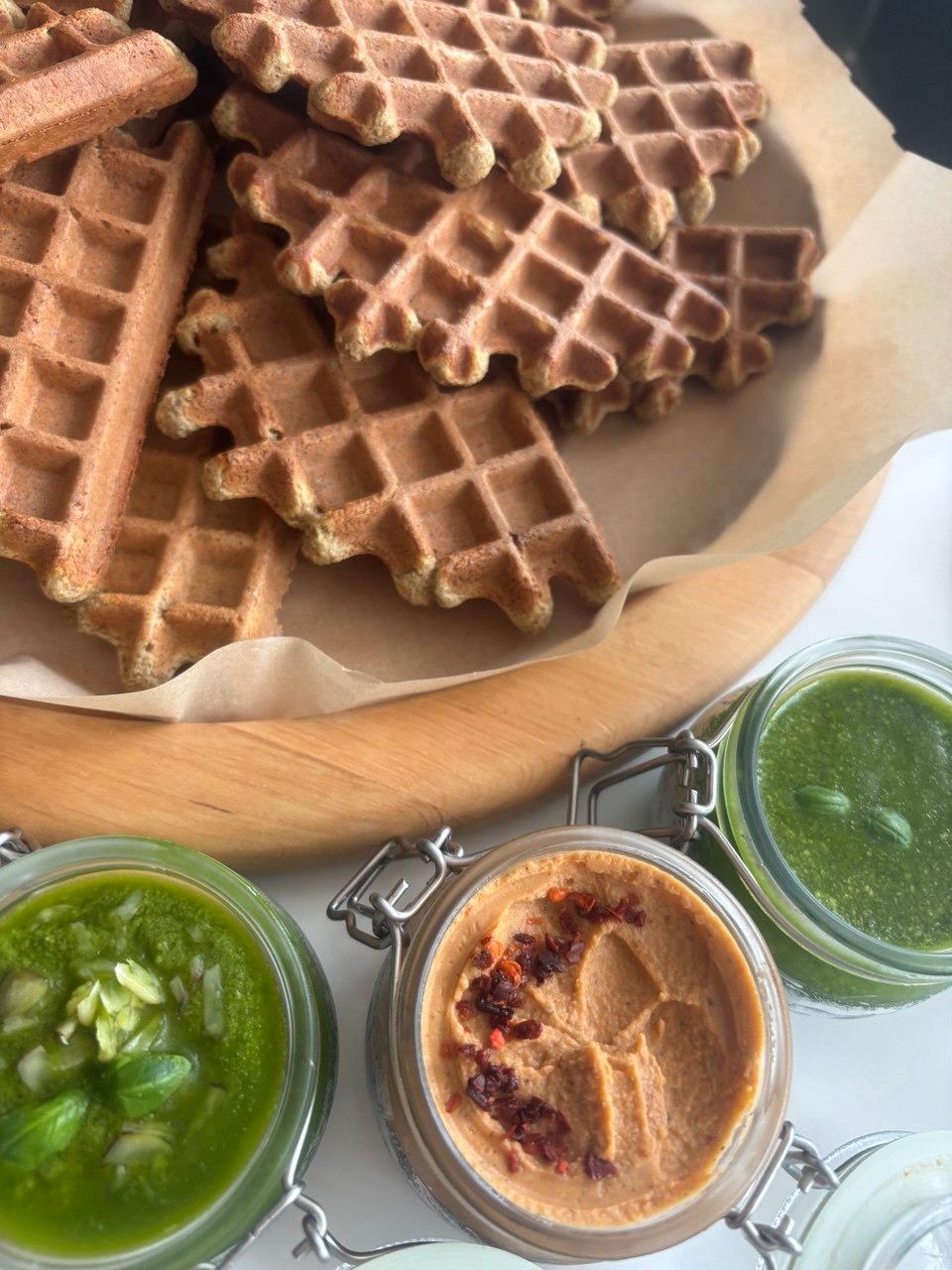 bezglutenowe gofry, sosy i dipy...