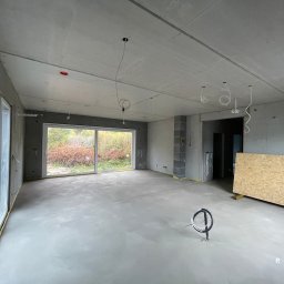 betonowe wnętrze P.Homes