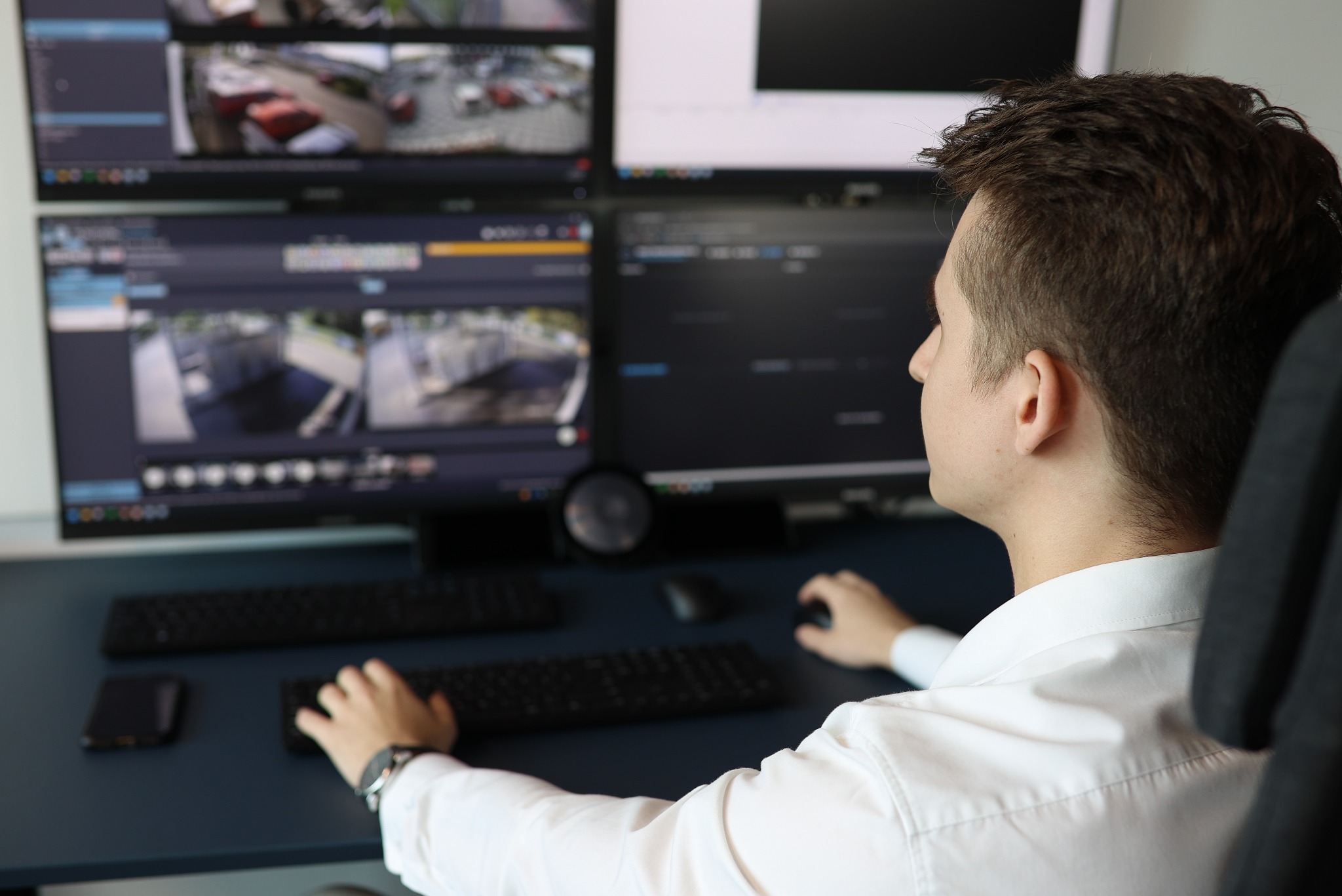 Operator centrum monitorowania Deltaprime Ochrona