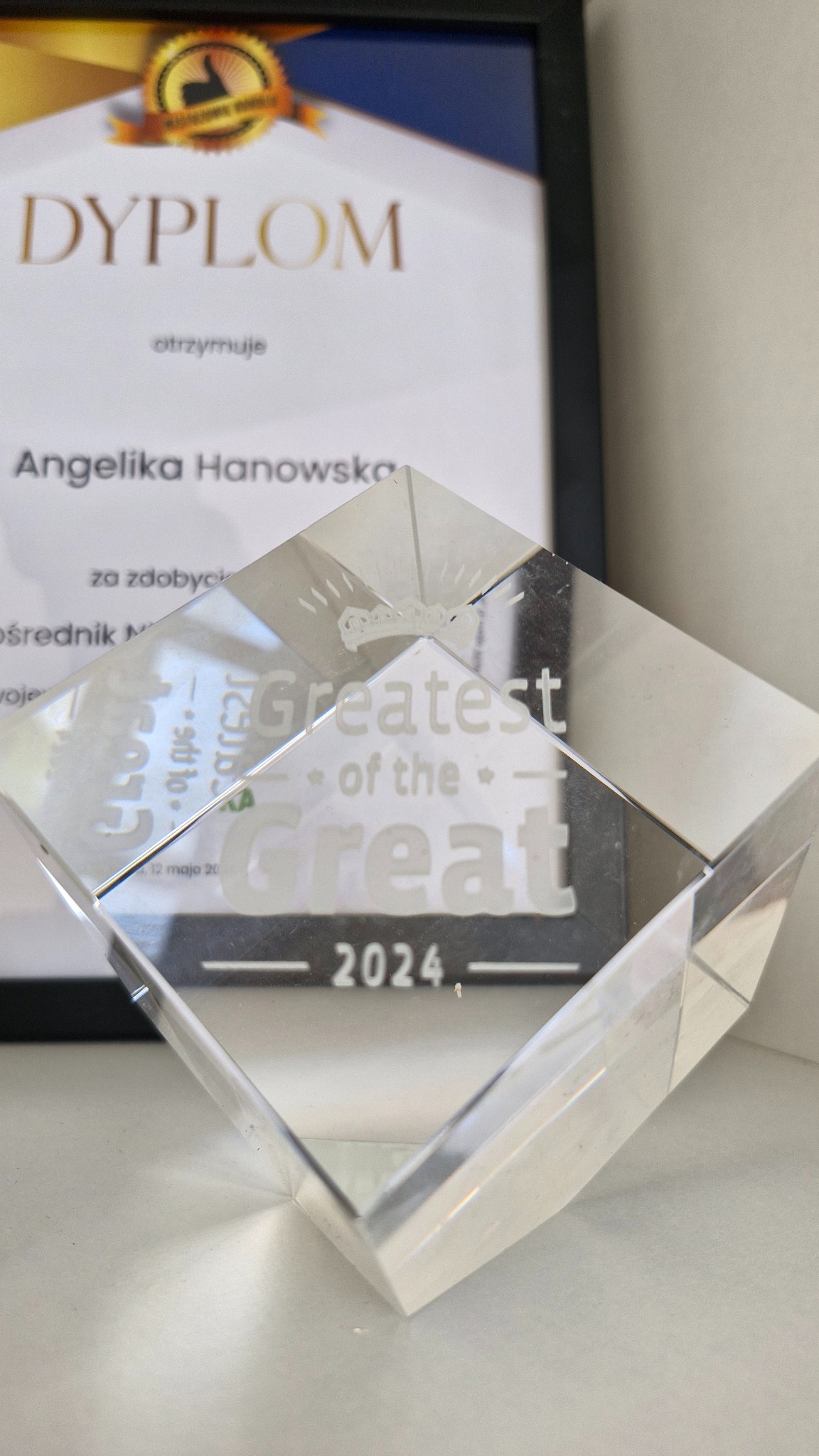 Statuetka dla Najlepszego Oddziału Franczyzowego GREATHOUSE w Polsce w roku 2024