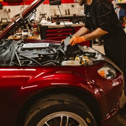 Wszelkie naprawy mechaniczne i elektryczne Mazda MX-5.