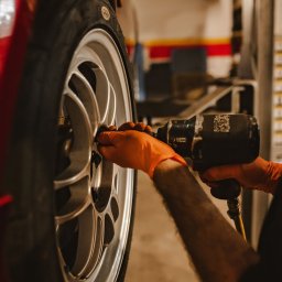 Wymiana opon, felg, kół Mazda MX-5.