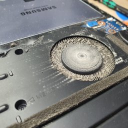 Naprawa komputerów Warszawa 4