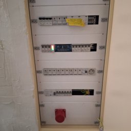 EKO-ENERGIA ZAKŁAD PRODUKCYJNO USŁUGOWO HANDLOWY Sławomir Wajs - Perfekcyjne Prace Elektryczne Radom