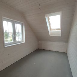 Malowanie boazerii na poddaszu użytkowym. 