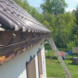 Korekta spadku rynny.