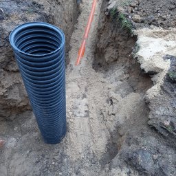 Wymiana przyłącza kanalizacyjnego wraz z studzienkami rewizyjnymi 