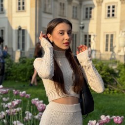 Karina Sydorovych - Druk Banerów Warszawa