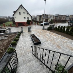 Układanie kostki brukowej Laski 4