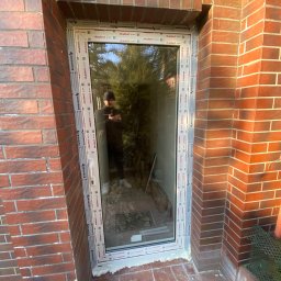 Finestre Rafał Łuczak - Drzwi PCV - Demontaż i Montaż