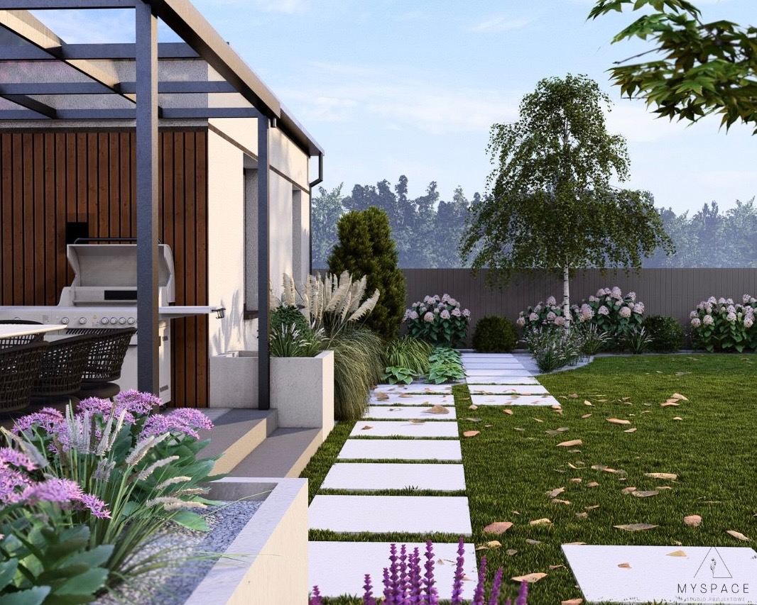 Nowoczesny ogród z pergolą, grillem i ścieżką z płyt. Minimalistyczny design z roślinami ozdobnymi i trawnikiem. Elementy małej architektury w jasnych barwach.