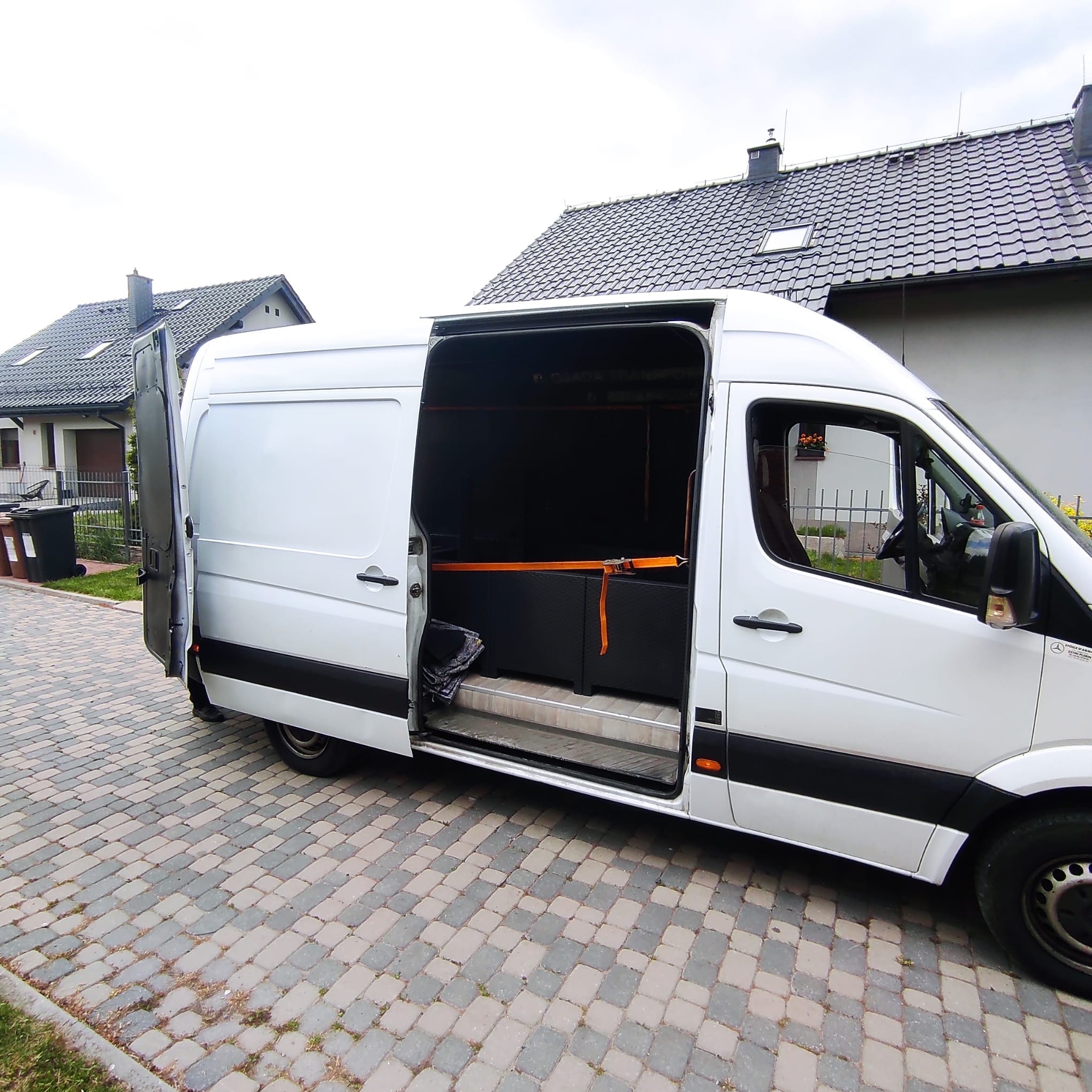 Busy Typu Blaszak Sprinter Dostępne w Naszej Ofercie:)