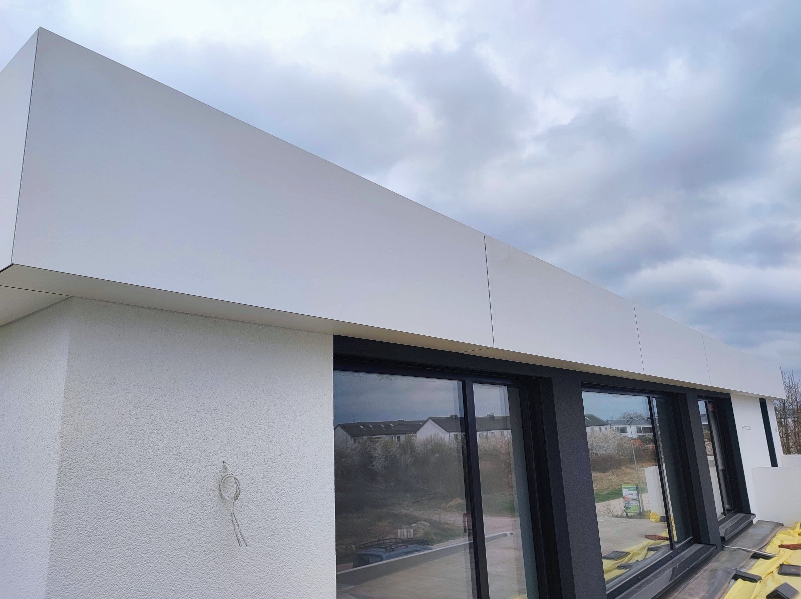 Elewacja wentylowana ze spieków kwarcowych