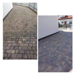 KRYPEZ - Zdjęcie 'przed i po' prezentujące efekt czyszczenia kostki brukowej na podjeździe. Po lewej stronie widoczna brudna kostka, po prawej - czysta, odświeżona powierzchnia.