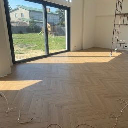 RIWIA SPÓŁKA Z OGRANICZONĄ ODPOWIEDZIALNOŚCIĄ - Panele Podłogowe Warszawa