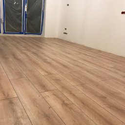 Układanie paneli Warszawa 1