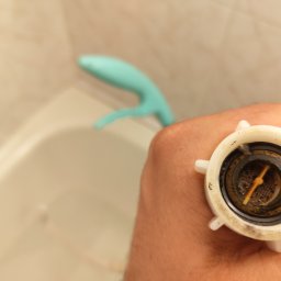 IT Storm Piotr Janik - Brak pobierania wody przez pralkę był spowodowany zapchanym filtrem na wężu od zminej wody.