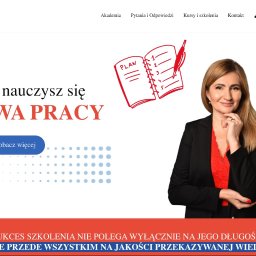 SELEA SPÓŁKA Z OGRANICZONĄ ODPOWIEDZIALNOŚCIĄ - Strona internetowa Akademii Rycak z ofertą szkoleń z prawa pracy, prezentująca logo, tekst, grafikę notatnika i portret uśmiechniętej kobiety.
